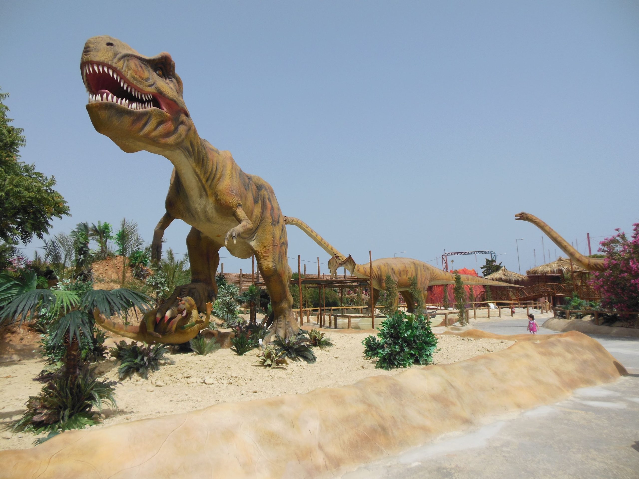 Dinosauria Park - Ria Oasis Residence