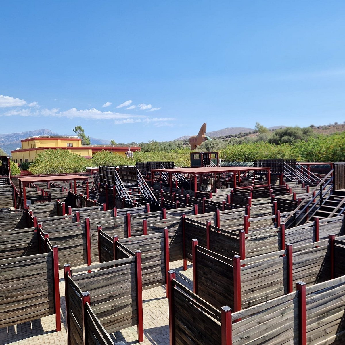 Labyrinth Park 1 - Ria Oasis Residence